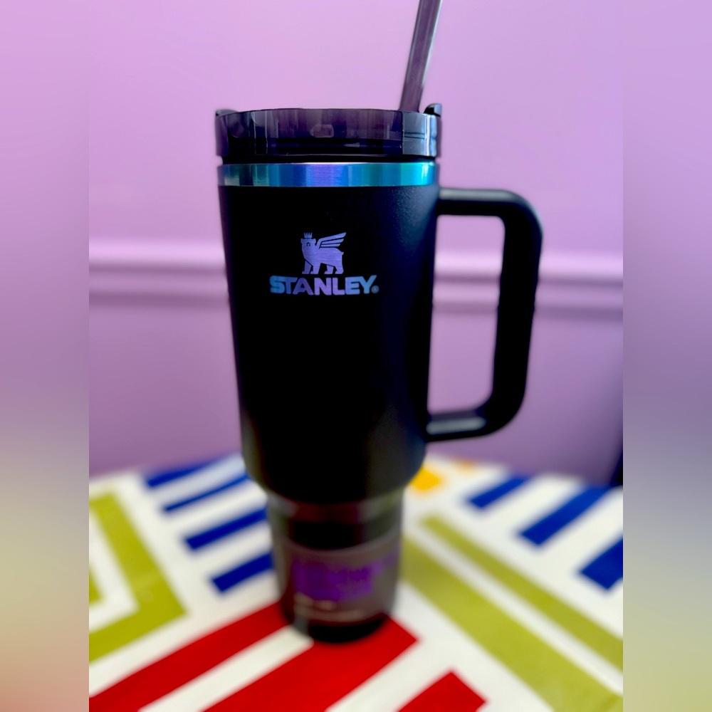 Stanley Black Chroma 40oz